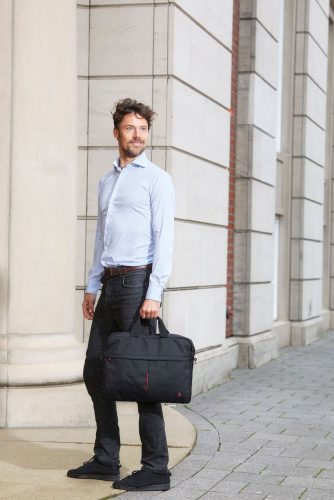 Laptoptáska ENRICO BENETTI Cornell 47183 001 Fekete 