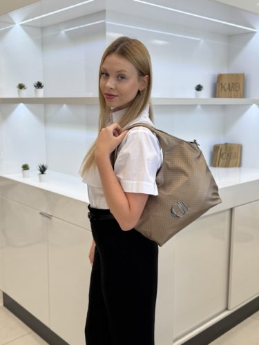 Chiara K 7045 fekete lakk kroko rostbőr táska