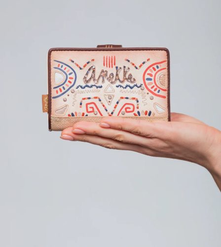 Anekke Menire 36629-902 bézs hátul kártyatartós női pénztárca