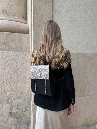 Karen 9230 bis fekete steppelt hátizsák