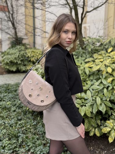 Karen 2477 fekete színes virágok rostbőr női táska