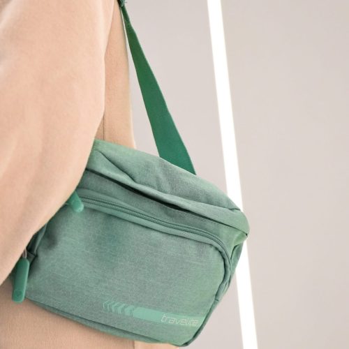 Travelite 6919-80 Kick off zöld övtáska