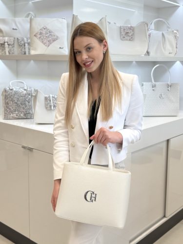 Chiara rostbőr táska M 876 fehér