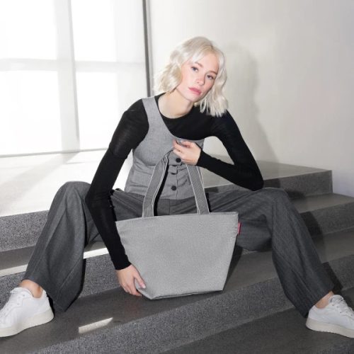 Reisenthel ZS7075 shopper M glossy dots black női válltáska
