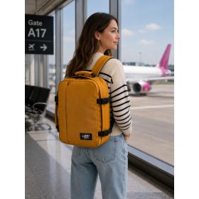   Cabinzero CZ081309 CLASSIC 28L - ORANGE CHILL 40x30x20 utazótáska/hátizsák