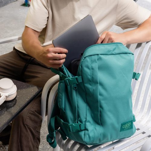 Cabinzero CZ082506 CLASSIC 28L - MEADOW GREEN 40x30x20 utazótáska/hátizsák