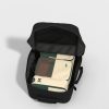 Cabinzero CZ171201 CLASSIC 36L - ABSOLUTE BLACK utazótáska/hátizsák