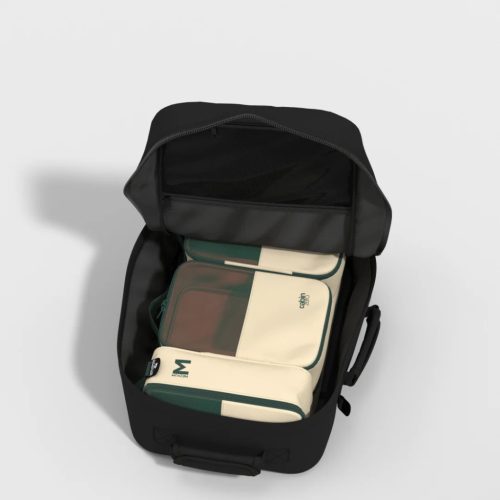 Cabinzero CZ171201 CLASSIC 36L - ABSOLUTE BLACK utazótáska/hátizsák