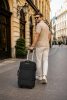 Travelite 8000257-01 Bolonia S fekete kicsi gurulós utazótáska 