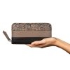 Tom Tailor pénztárca ELLEN LONG ZIP WALLET 2750 - 114 drapp virág
