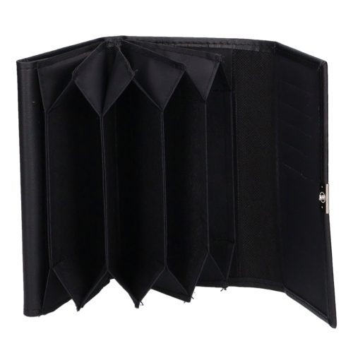 0008 fekete pincér brifkó