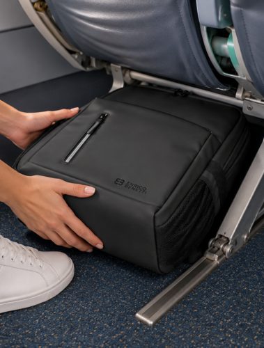 Enrico Benetti 56007 fekete fedélzeti hátizsák 14" laptoptartóval 40×30×15 cm