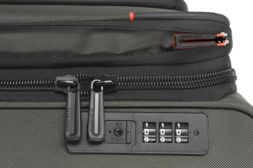 Travelite Crosslite M 4w piros közepes bőrönd