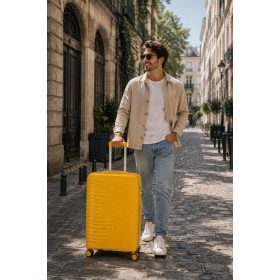 Travelite Pacific M 4w Yellow közepes bőrönd