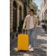 Travelite Pacific M 4w Yellow közepes bőrönd
