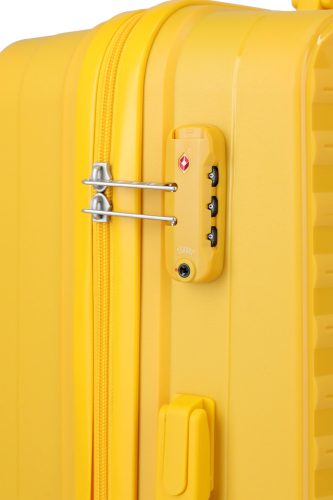 Travelite Pacific M 4w Yellow közepes bőrönd