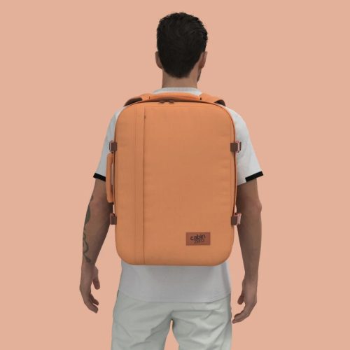 Cabinzero Classic 44L narancssárga kabin méretű utazótáska/hátizsák